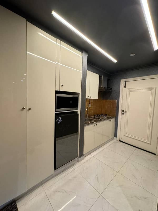 1 Bed luxury Furnished Flat Available For Sale In Bahria Town Lahore 3