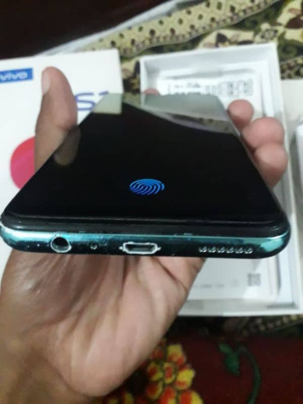vivo s1 4