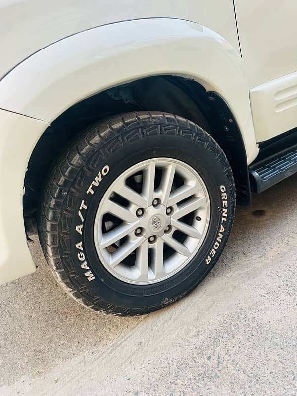 Toyota Fortuner V 2013 9