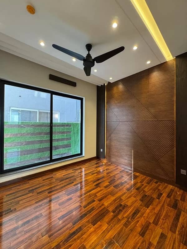5 MARLA BRAND NEW 3 BEDROOM HOUSE AVAILABLE FOR RENT 14