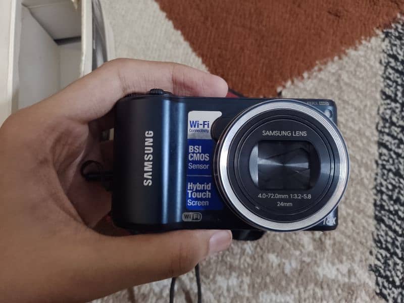 Samsung WB250F CAMERA 18X Zoom 0