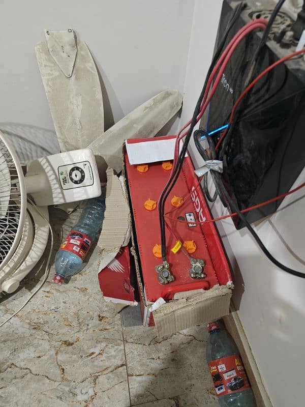 ups with battery 10/10 condition 3