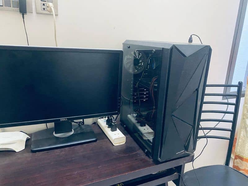 Gaming PC 10/10 condition 9