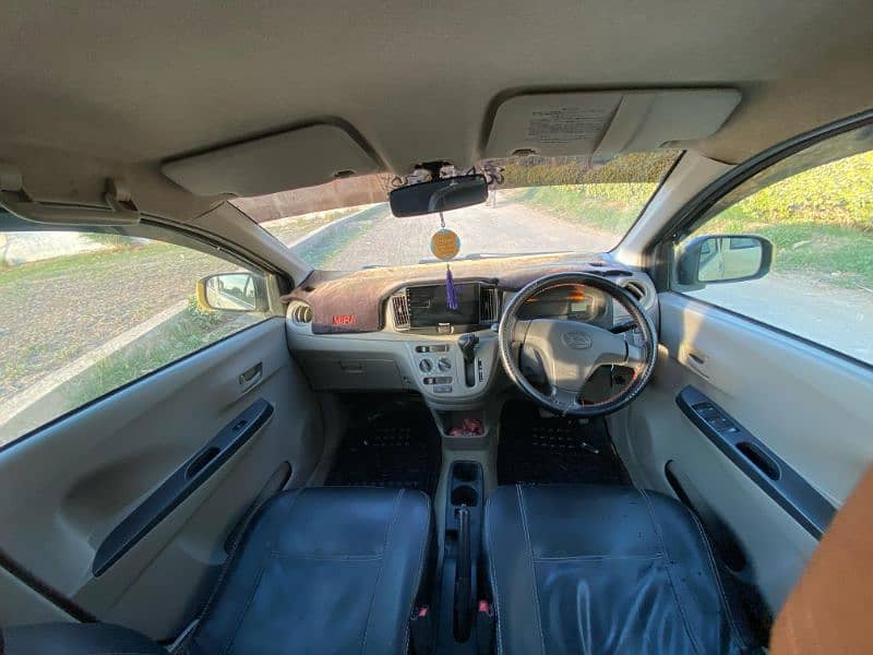 Daihatsu Mira 2012 3