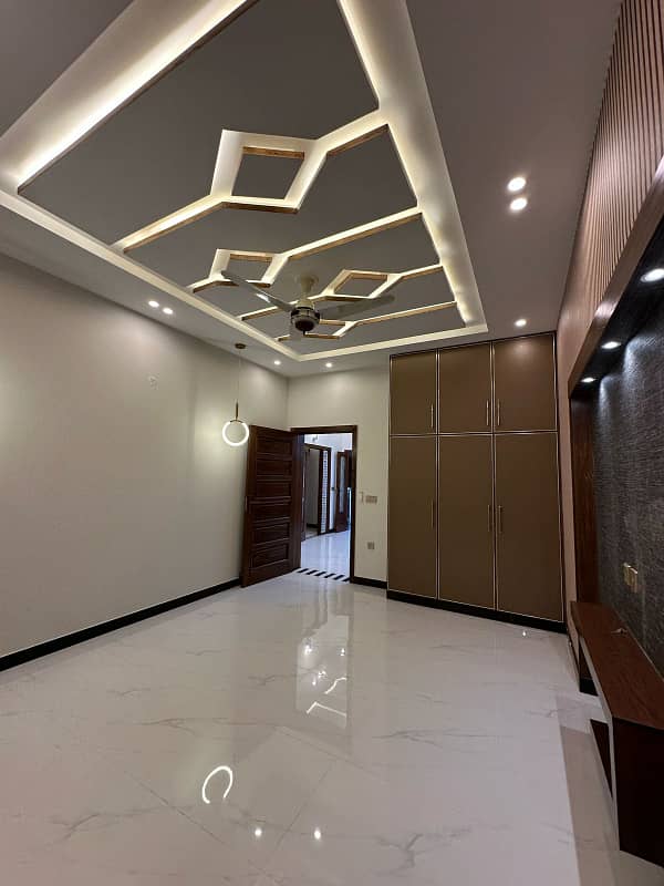 8 Marla Brand new House For Sale In Usman Block Bahria Town Lahore 7