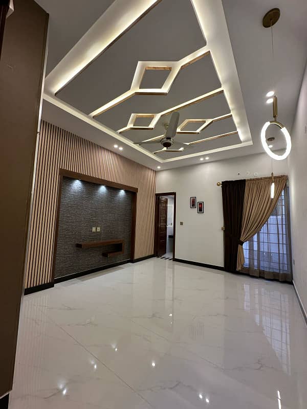 8 Marla Brand new House For Sale In Usman Block Bahria Town Lahore 18
