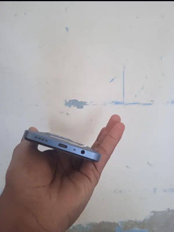 Realme C63 mobile 3