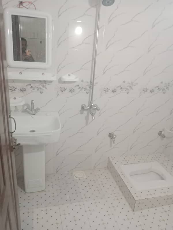 Ghouri town pH 7 House For Rent water electrity Available 7