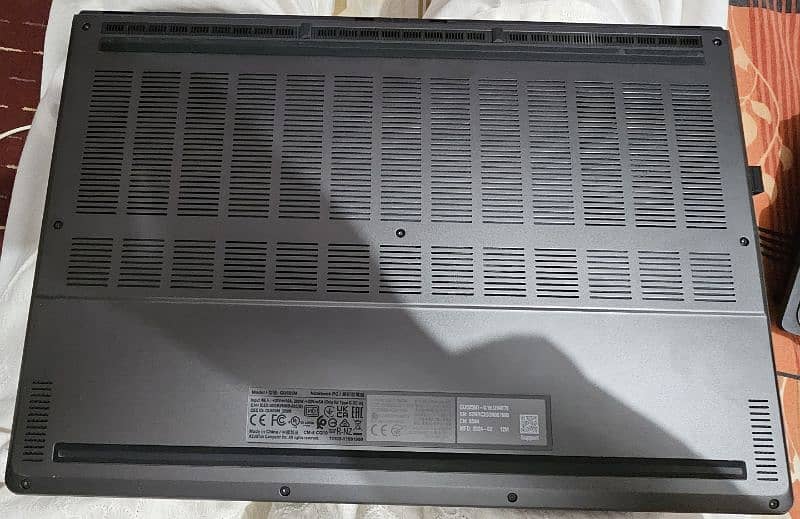 ASUS ROG Zephyrus G16 (2024) Ultimate Gaming Beast 10