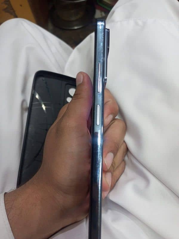 phone and box 4
