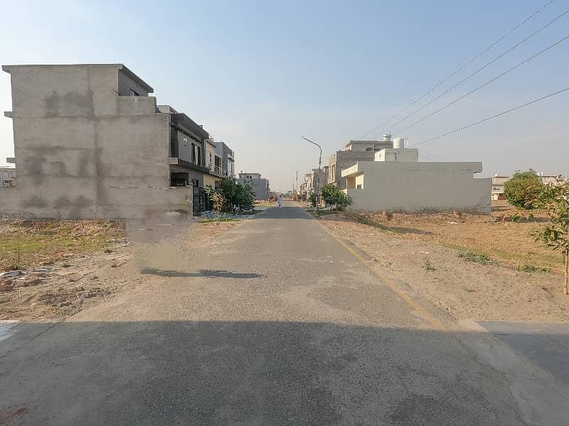 This Is Your Chance To Buy Prime Location House In Lahore 2