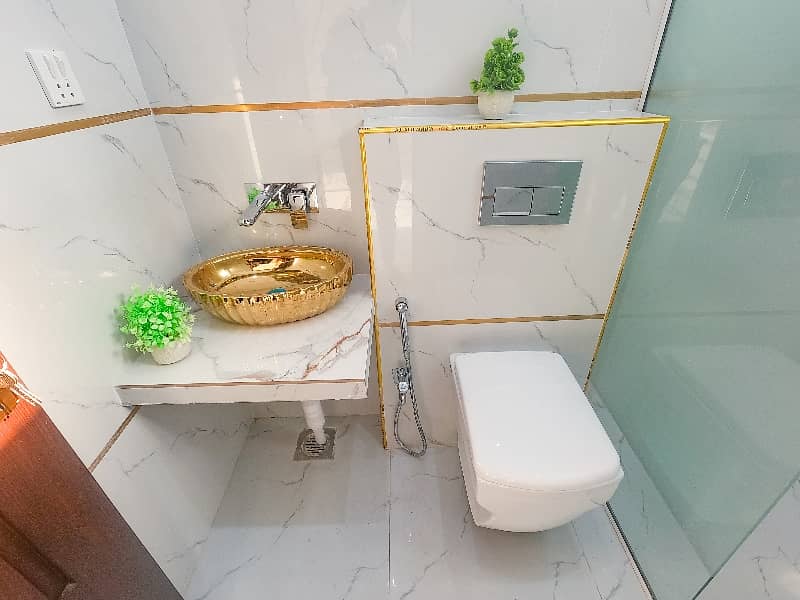 This Is Your Chance To Buy Prime Location House In Lahore 20