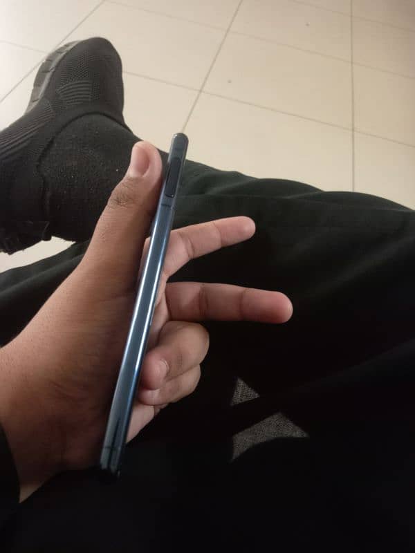 SONY XPERIA 5 MARK 2 ---- 8/128 4
