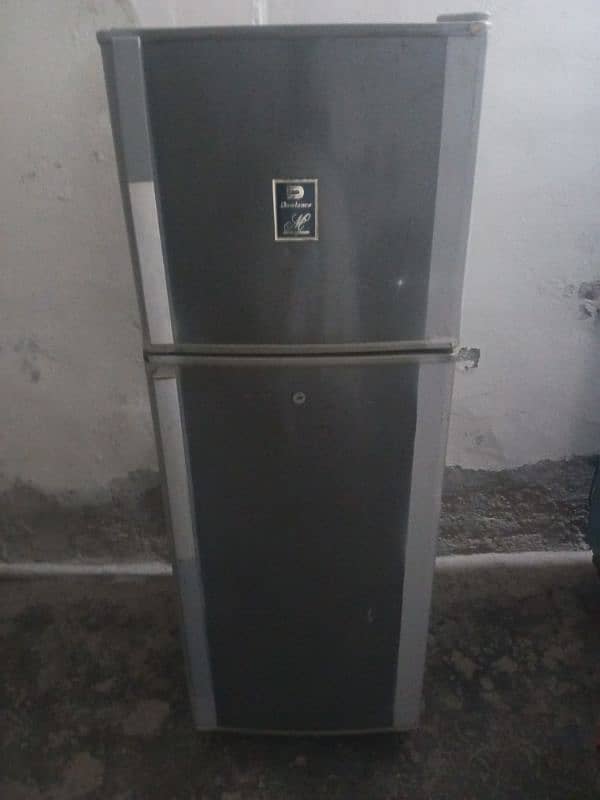 Refrigerator 0