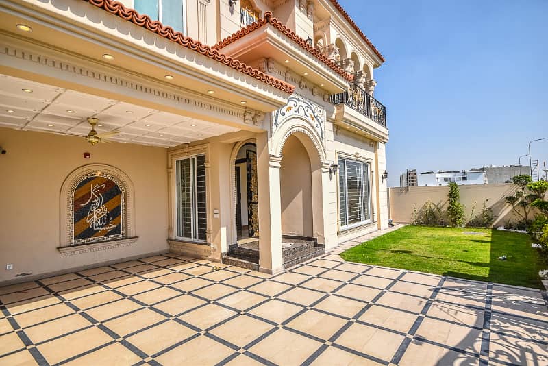 1-Kanal Brand-New HOUSE FOR RENT DHA-LAHORE PHASE-8 Prime Location Near Mosque Near Commercial Broadway 3