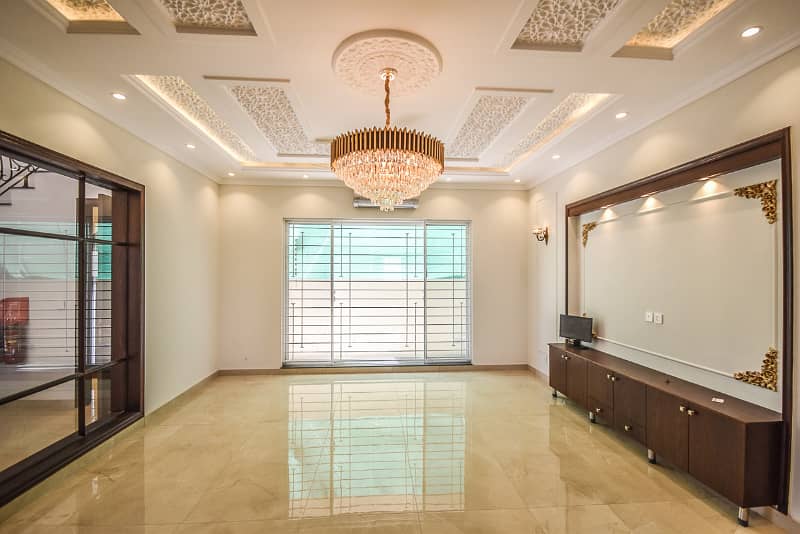 1-Kanal Brand-New HOUSE FOR RENT DHA-LAHORE PHASE-8 Prime Location Near Mosque Near Commercial Broadway 9