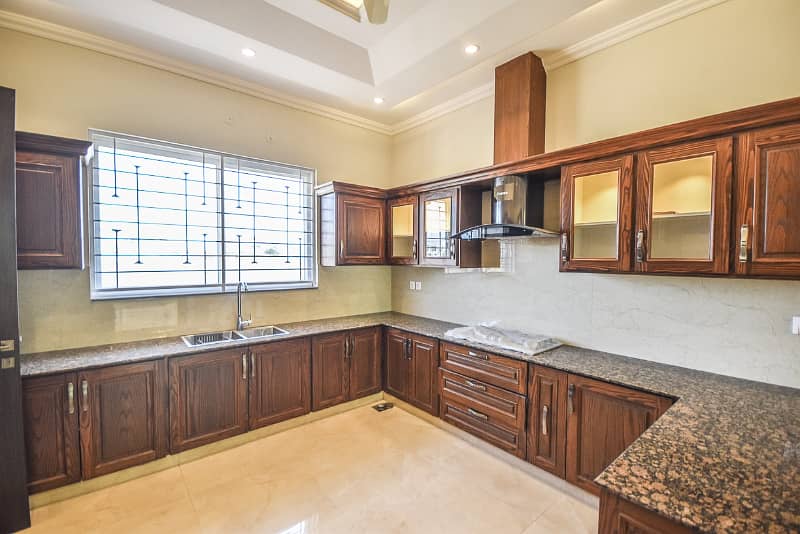 1-Kanal Brand-New HOUSE FOR RENT DHA-LAHORE PHASE-8 Prime Location Near Mosque Near Commercial Broadway 17