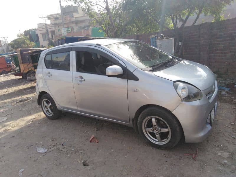 Daihatsu Mira 2012/15 1