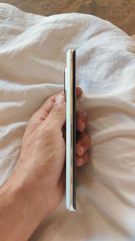 Aquos R6 Non PTA 10/9 Condition 4