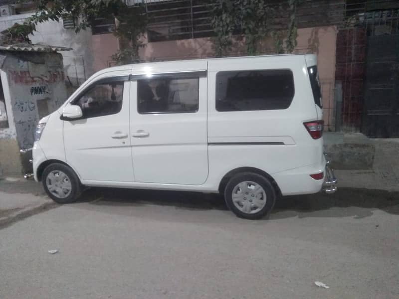 Rent a car/7 seater/Changan karvaan/Van for rent 6