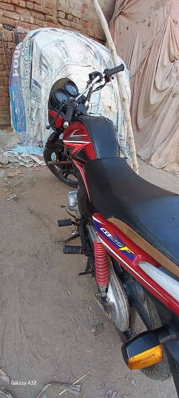 red colour salf start good condation 1