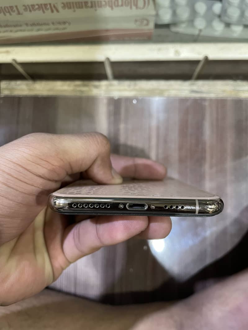 Iphone xs max non PTA 0