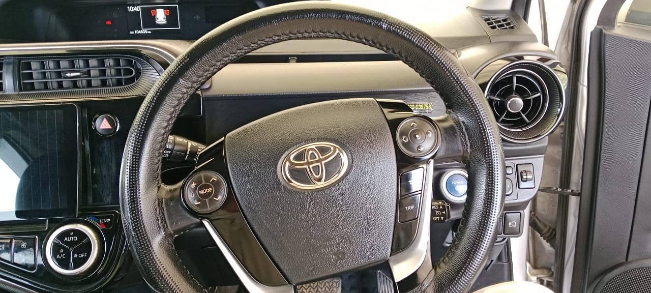 Toyota Aqua G 2018 3