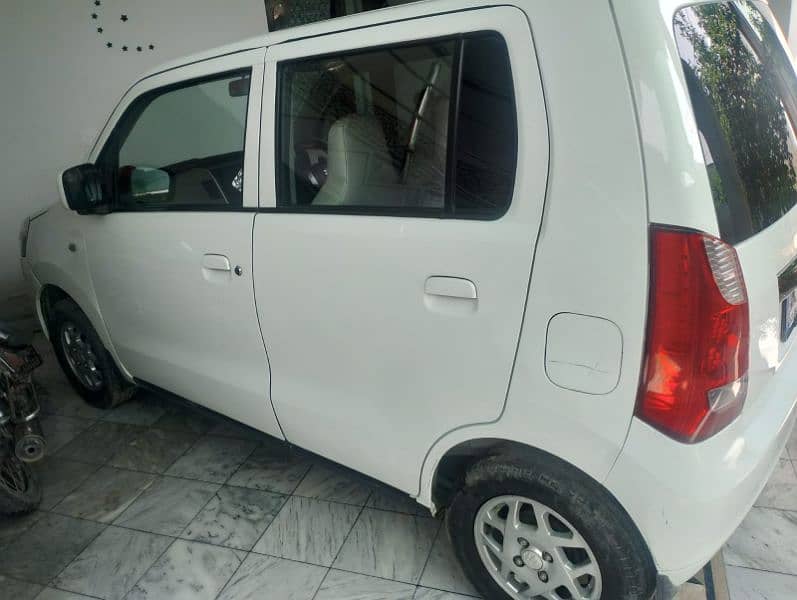 Suzuki Wagon R 2021 13