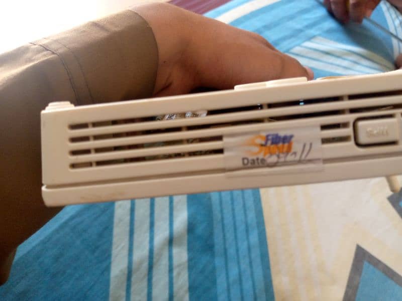 Huawei HG8546M Fiber Router 2