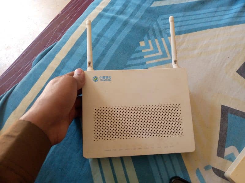 Huawei HG8546M Fiber Router 6