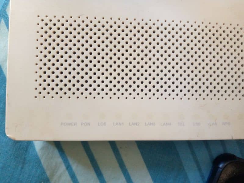 Huawei HG8546M Fiber Router 7