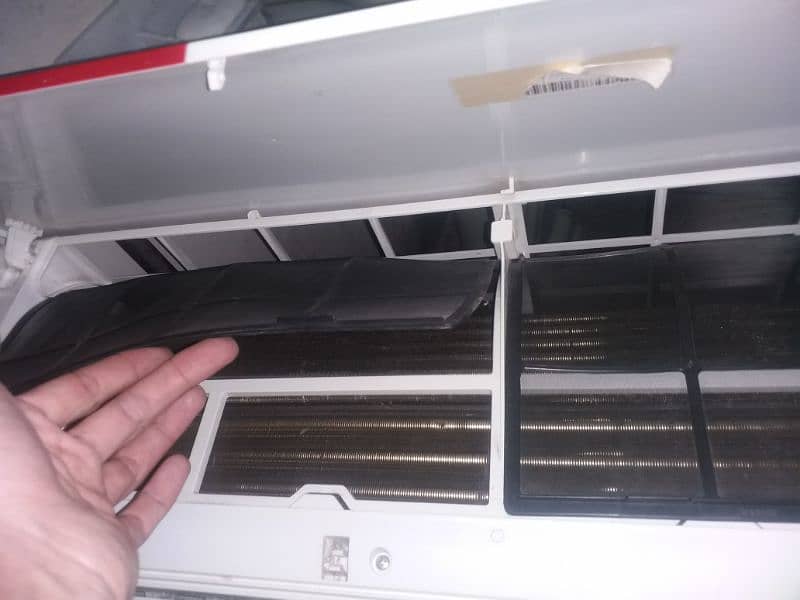 Ac Haier Dc inverter 1.5ton 2