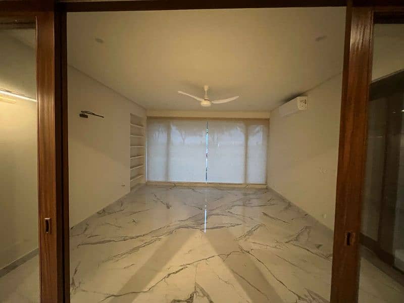 Dha Raya 1 Kanal Houase For rent dha phase 6 lahore 2