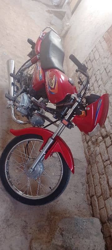 United 100 cc 2024 0