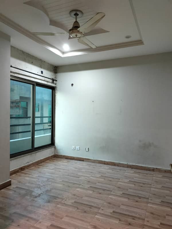 3 Bedroom Unfurnished Apartment Available For Rent in E11 4