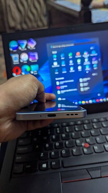 OPPO Reno f11 5G 8/256 4
