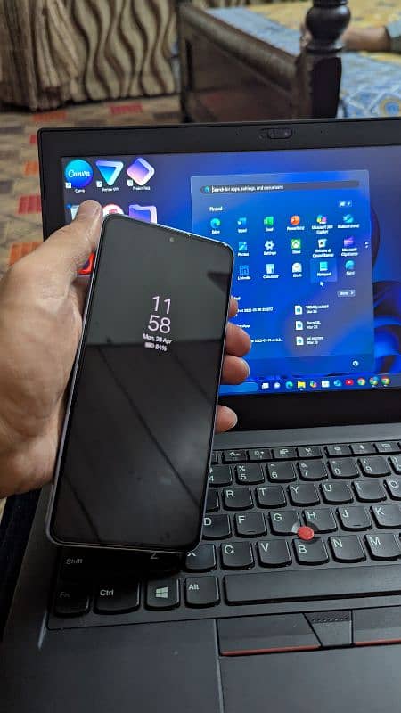 OPPO Reno f11 5G 8/256 7