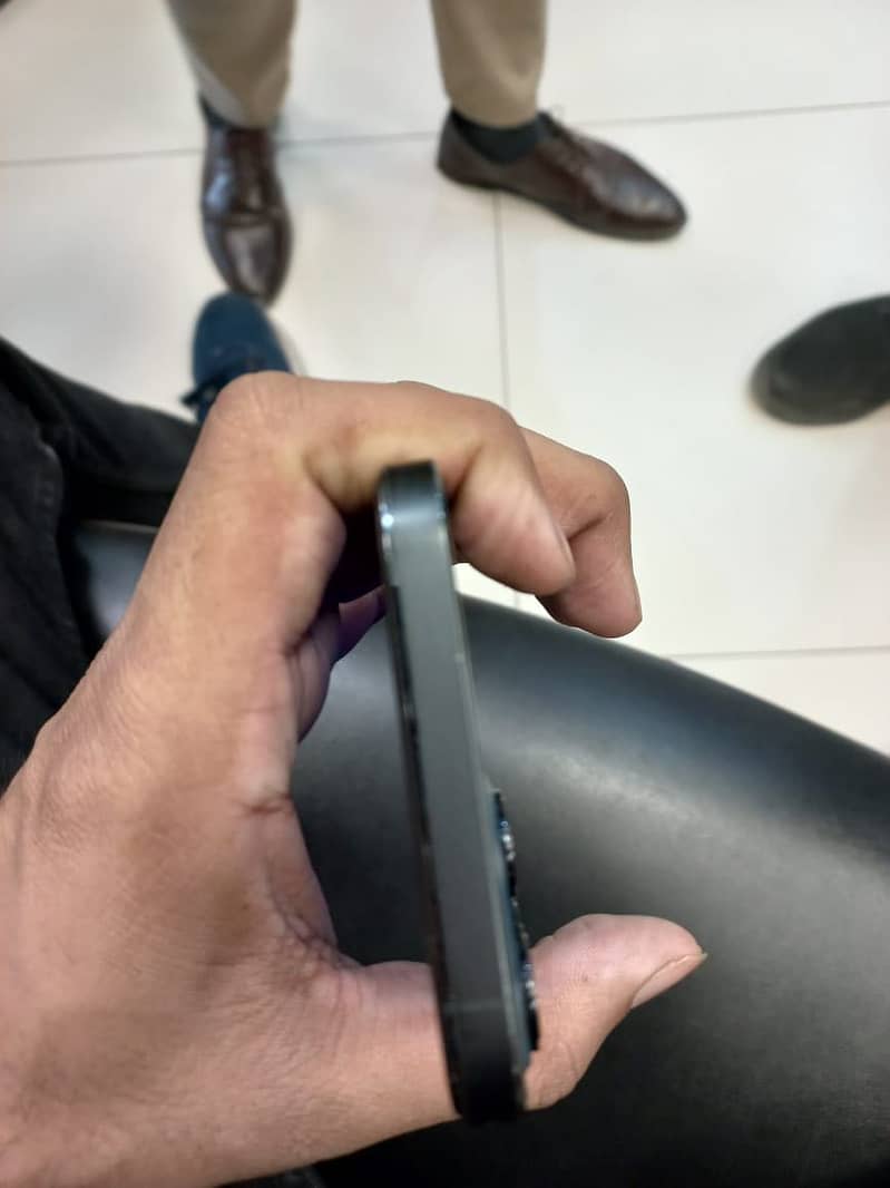 IPhone 12 Pro Max 0