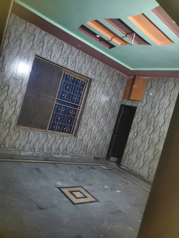 Vip beautiful 1 kanal lower portion is available For Rent in Sabzazar Scheme Lahore 3