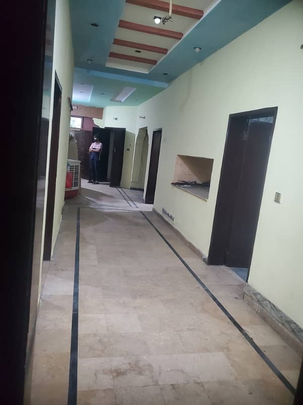 Vip beautiful 1 kanal lower portion is available For Rent in Sabzazar Scheme Lahore 4