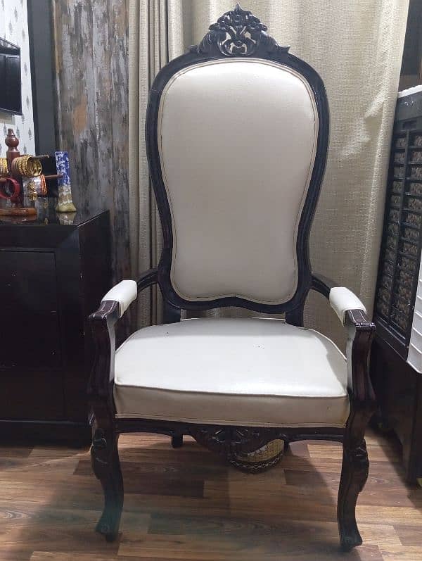 2 chairs new design with perfect diwaan sofa 1
