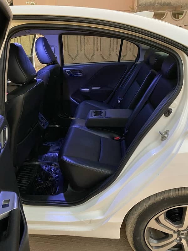 Honda Grace EX Hybrid Top Variant 2015-19 (Honda City 2024 Shape) 9