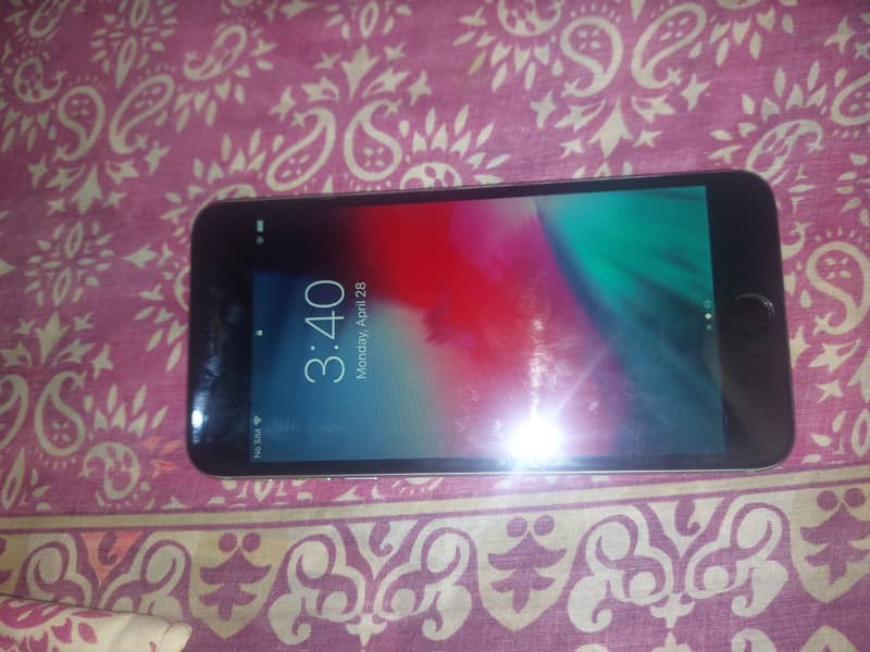 Apple iPhone 6 Plus 1