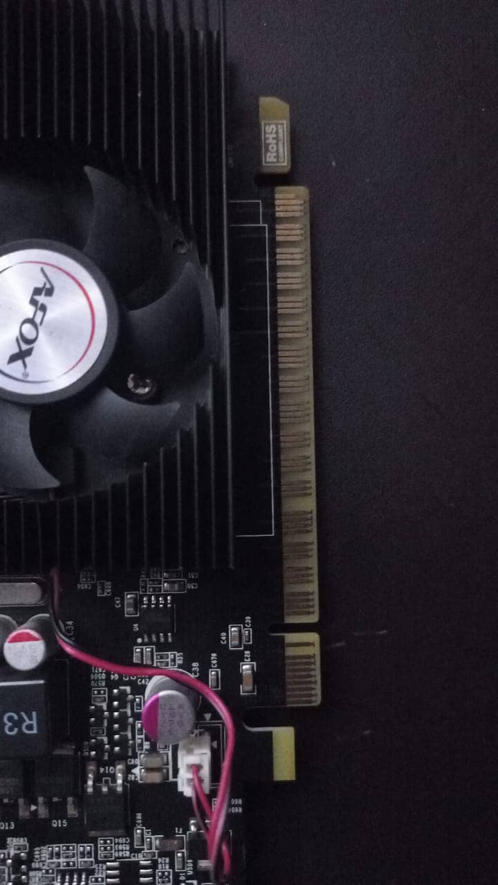 Nvidia Gt 730 4gb DDR 3 Afox Almost New 9