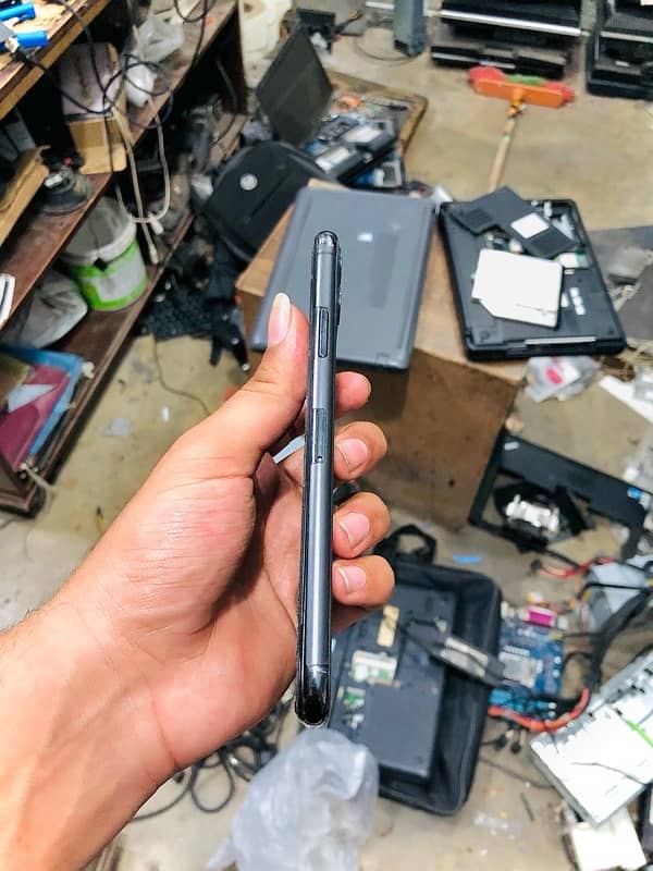 iPhone 11 ProMax 1