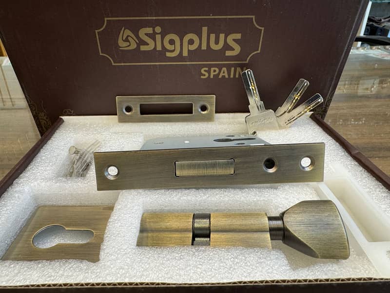 Roller Lock Body Door lock / Door Locks / Sliding Door Lock / 2