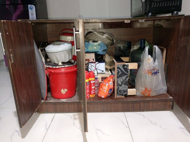 Kitchen Counter For Sale. 1