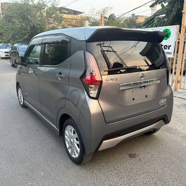 Nissan Dayz Highway Star 2022 9
