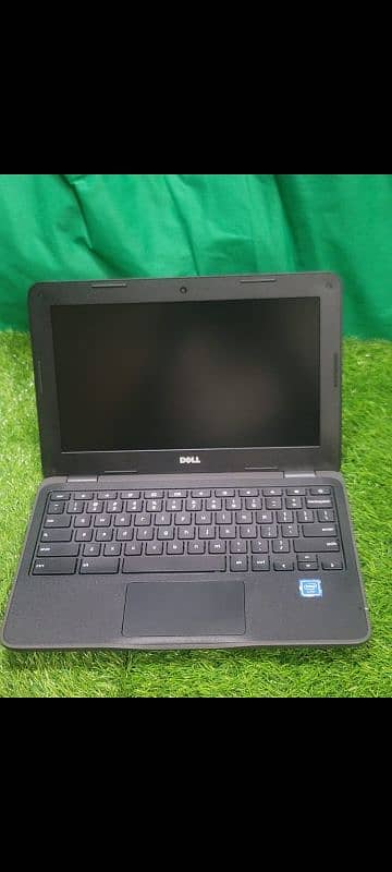 Dell 3180 chromebook windows 4/32 new condition 4