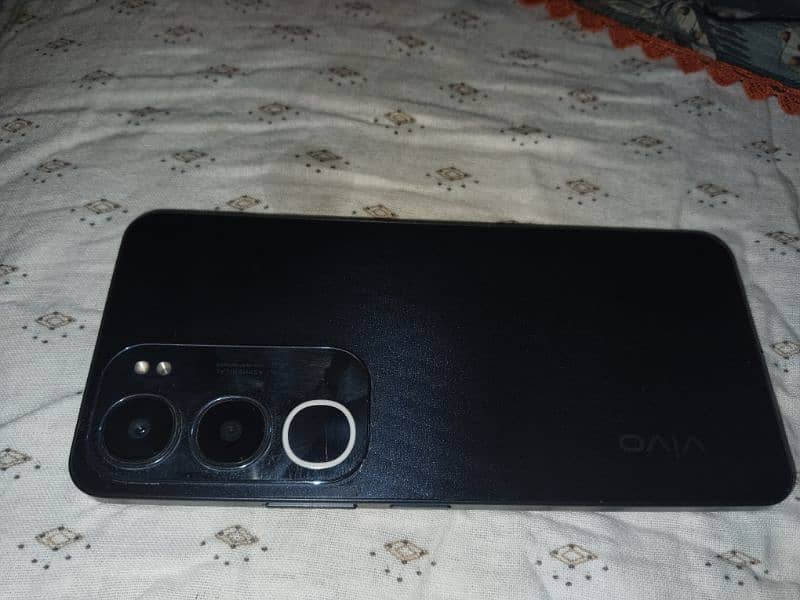 vivo y19s 1